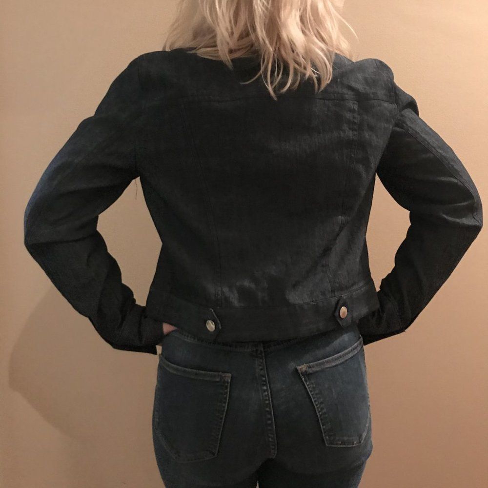 NWOT Larry Levine Blue Dark Wash Stretch Denim Jacket With Ruffles Size - S - Picture 3 of 11
